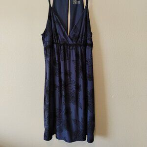 Gilligan & O'Malley Blue and Black Floral Nightgown Size L
